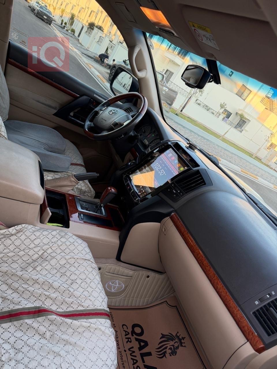 تويوتا لاندكروزر